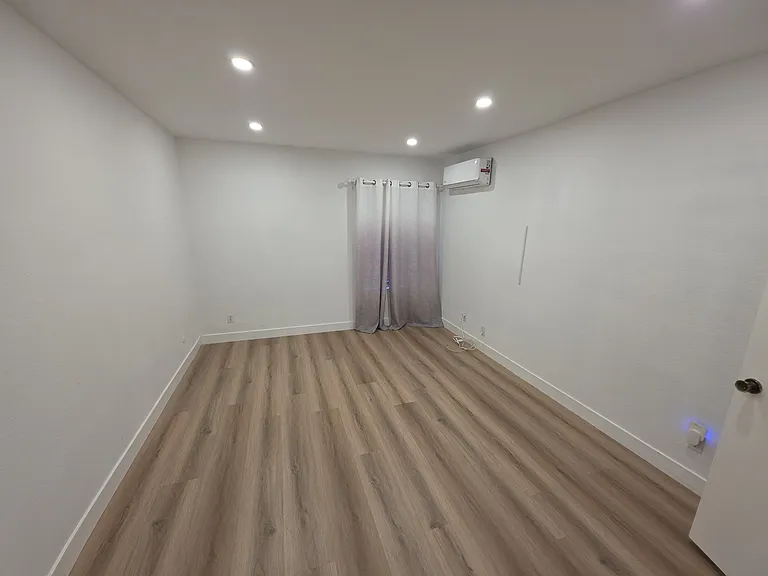365 Burchett St #114 — Photo 7