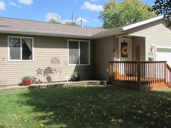 605 E Competine St, Knoxville, IA 50138