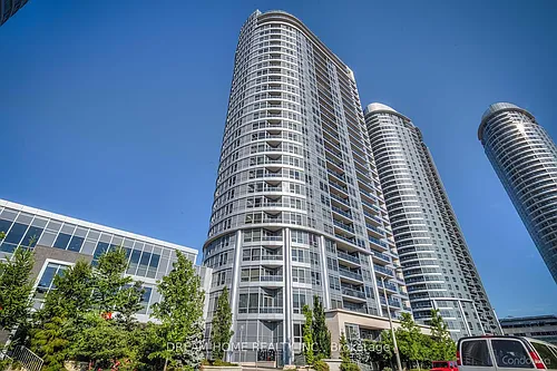 151 Village Green Sq #1910 Photo 1