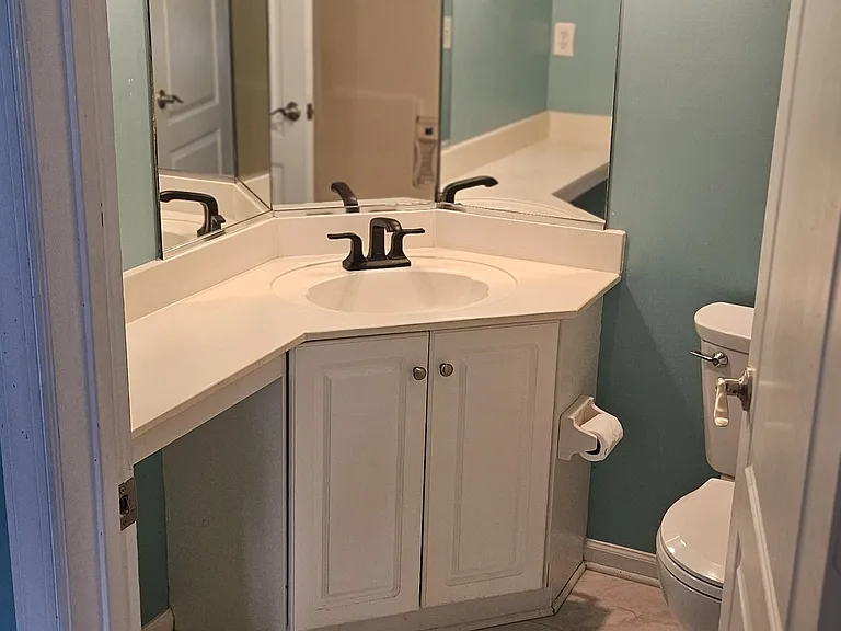 5312 Elston Ln — Photo 8