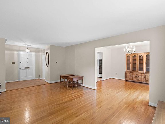 3rd image of 14231 Bauer Dr