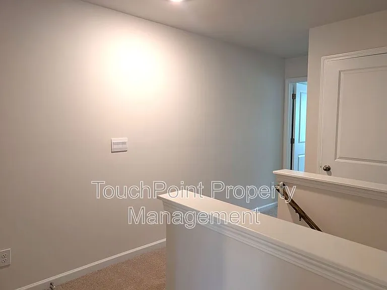 5131 Hyrule Dr — Photo 8