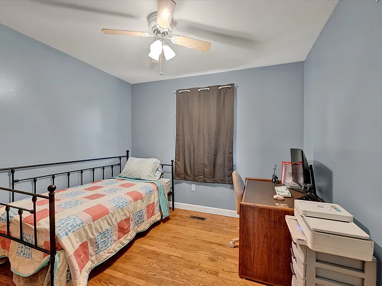 2019 S Fountain Green Rd — Photo 16