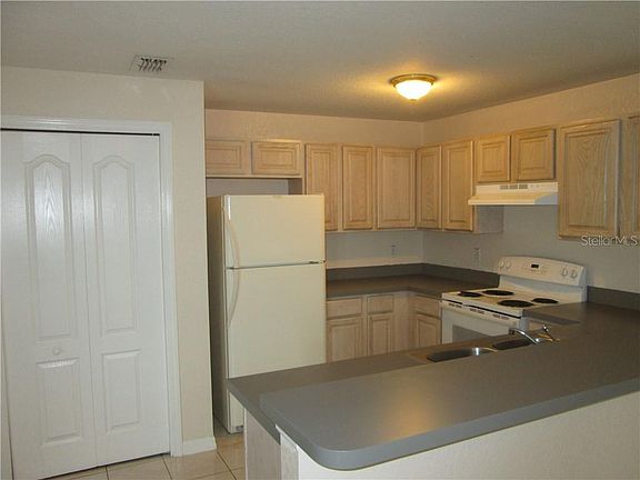 4th image of 148 Brixham Ct