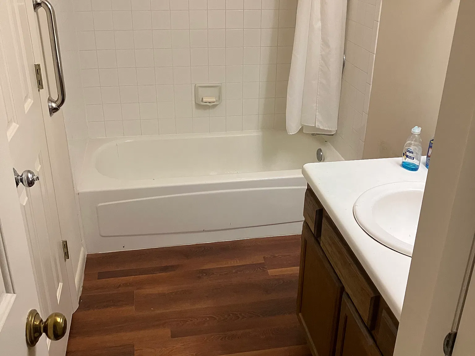 2 bed, 1.5 bath, 910 sqft, $1,500 — Photo 4
