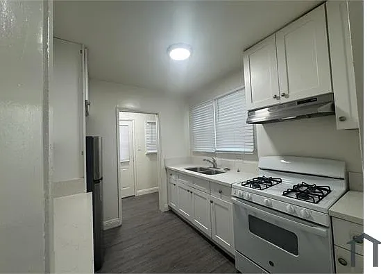 2529 Hauser Blvd #5 — Photo 5
