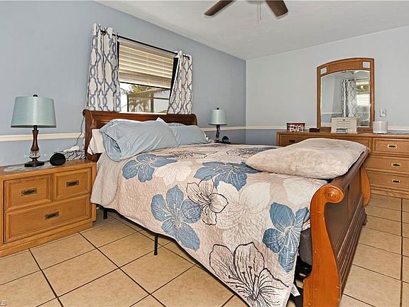 5th image of 707 NE 16th PL