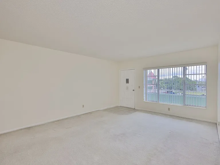 2358 Ecuadorian Way #56 — Photo 10