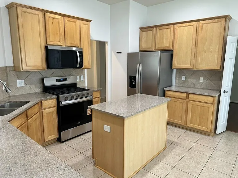 5114 Raven Forest Ln — Photo 11