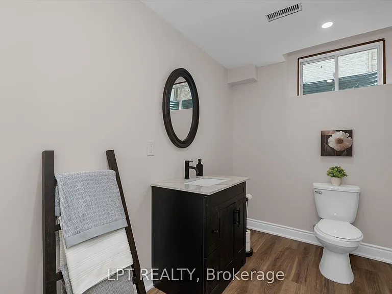 47 Northview Cres — Photo 28
