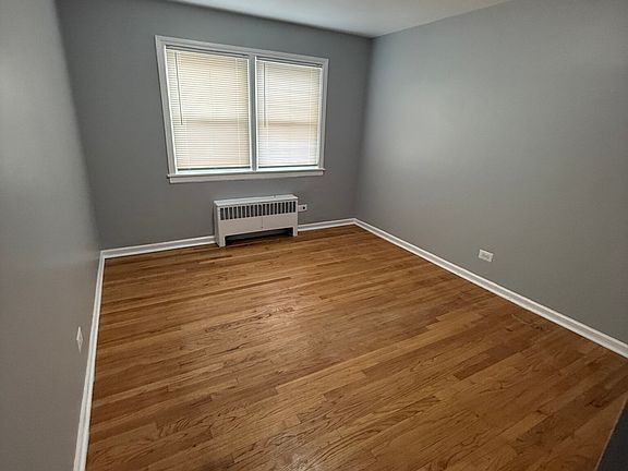5th image of 2754 N Shore Ave #2N