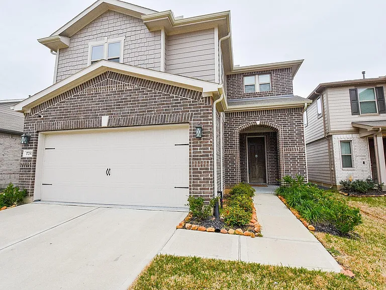 17250 Texas Willow Dr — Photo 2
