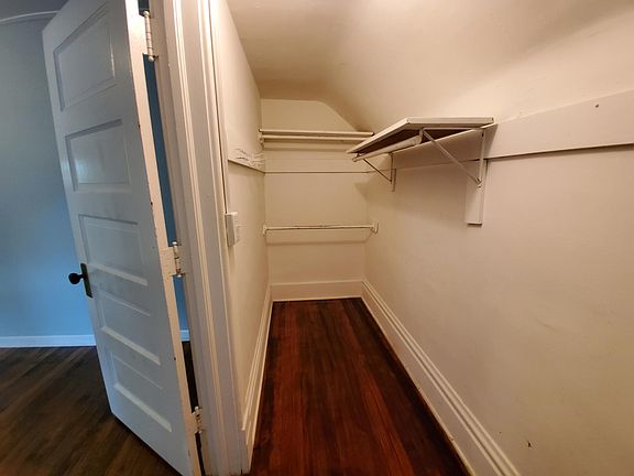 5th image of 3939 Warwick Blvd APT 3