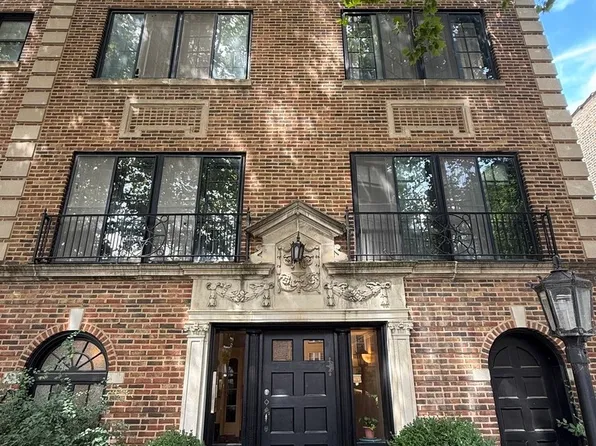 2422 W Lunt Ave APT E1, Chicago, IL 60645