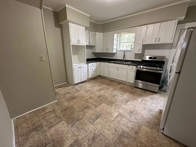 7 Havens Ave — Photo 9