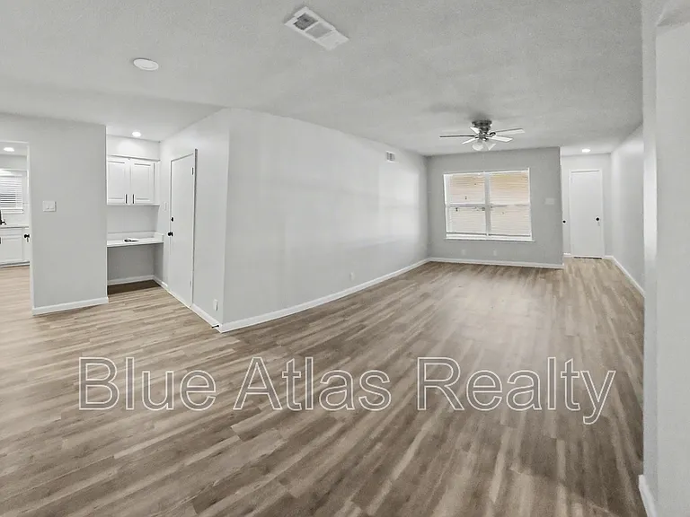 2510 Materhorn Dr — Photo 2