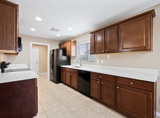 5614 W Hearn Rd, Glendale, AZ 85306