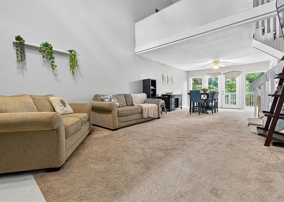 7407 W 56th Ter, Overland Park, KS 66202 | Zillow
