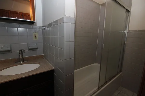 Rented by Proper Real Estate, LLC | media 18