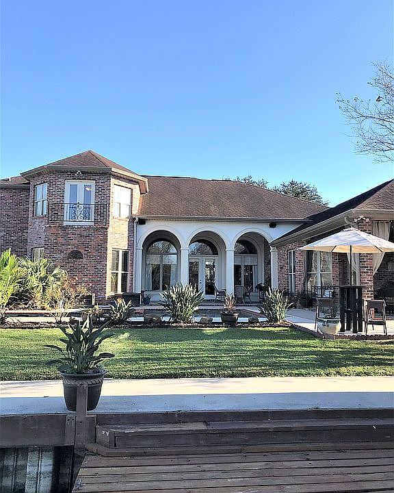 1st image of 1147 Oak Harbor Dr
