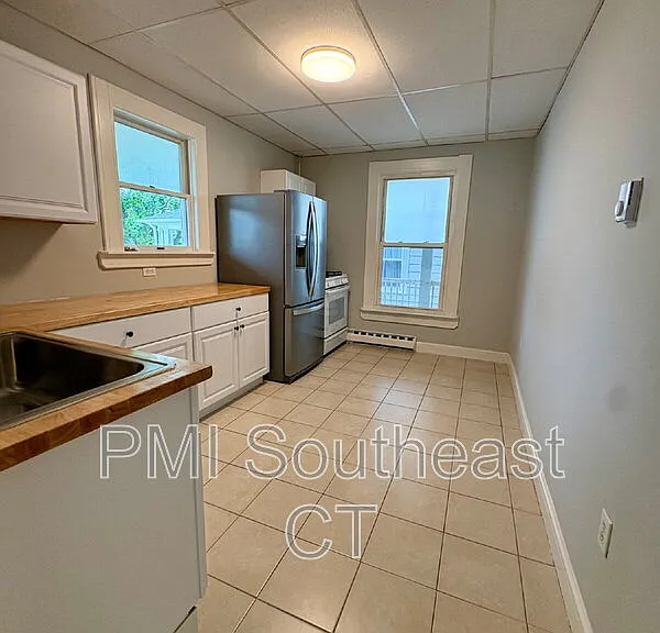285 Montauk Ave #1 — Photo 11