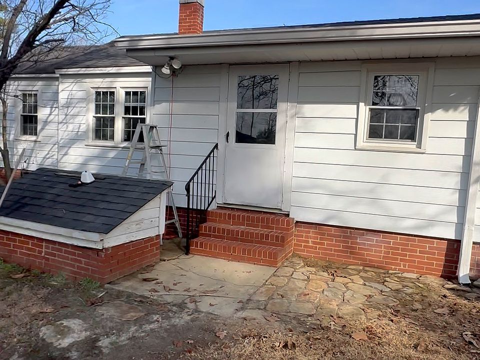 2nd image of 209 Cortez Morrison Rd