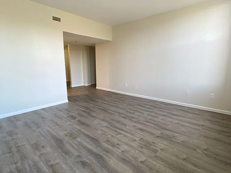 Border City Mills Apartments — Photo 16