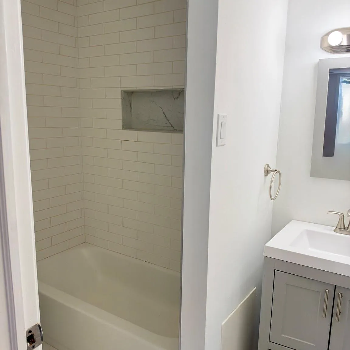 1 bed, 1.0 bath, 2880 sqft, $1,200 — Photo 4