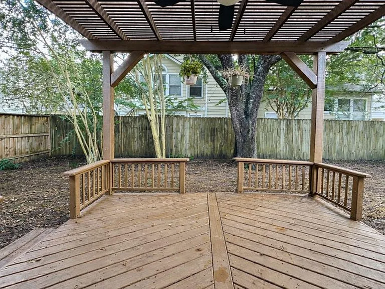 27 Auburn Path Dr — Photo 38