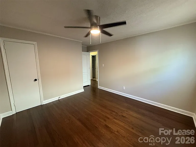 917 Spruce St — Photo 18