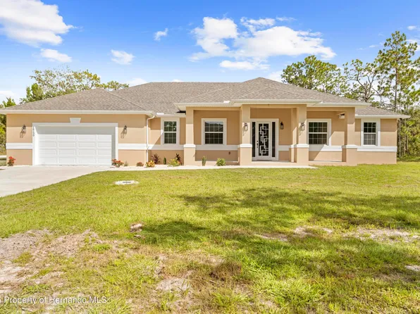 18130 Parrot Rd, Weeki Wachee, FL 34614