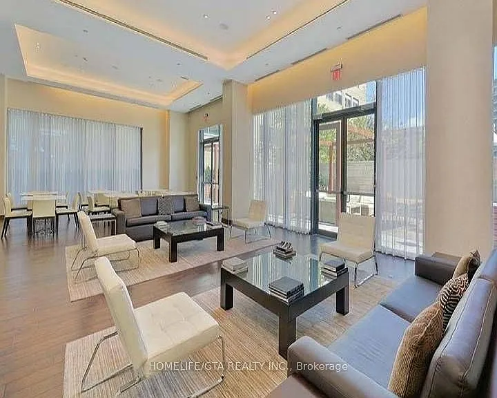 70 Roehampton Ave #1914 — Photo 13