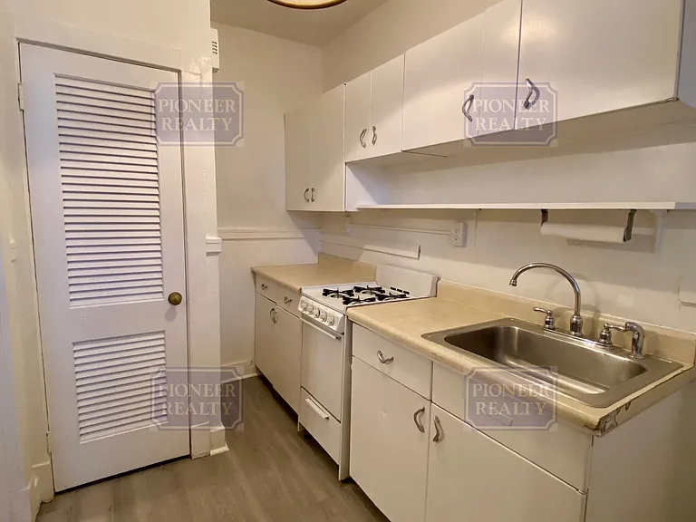 3110 Kensington Ave #4 — Photo 36