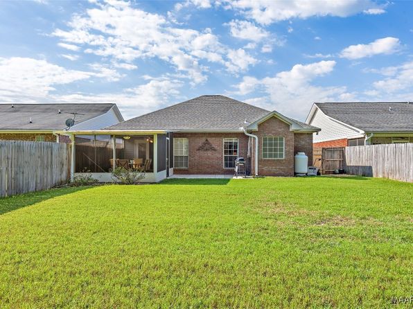 262 Windsor Garden Dr, Enterprise, AL 36330