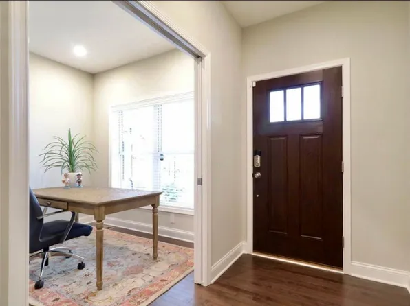 111 Aeropointe Ln, State College, PA 16803