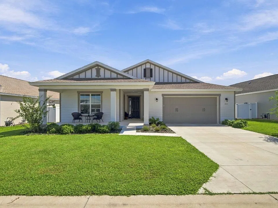 5927 SW 73rd Ter