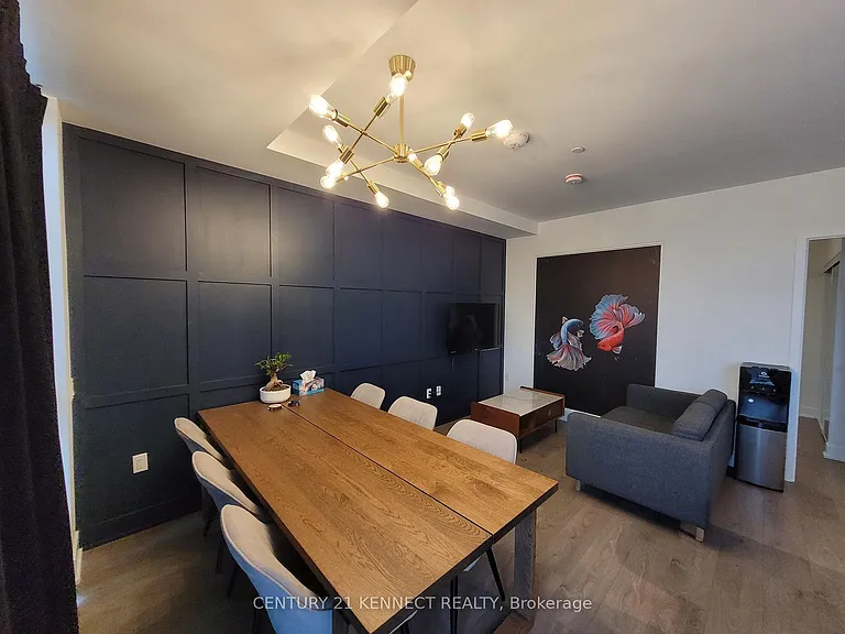 60 George Butchart Dr #Townhouse 2-2 — Photo 8