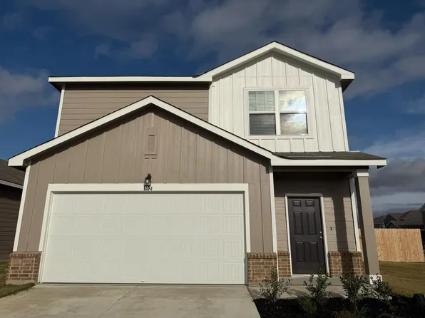 1104 King Eider, Adkins, TX 78101