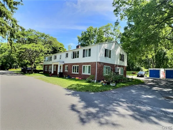 10 Woods End, Aurora, NY 13026