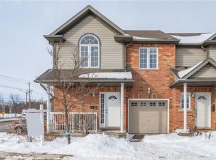 972 Strasburg Rd #7, Kitchener, ON N2E2K4