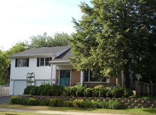 2640 S Ave E, North Saint Paul, MN 55109