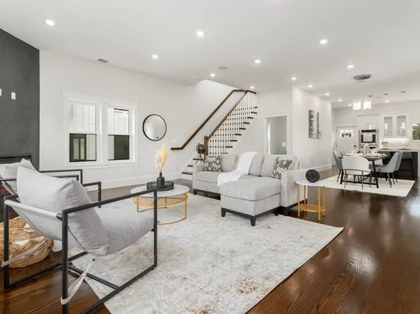 18 Woodbine St #2, Somerville, MA 02143