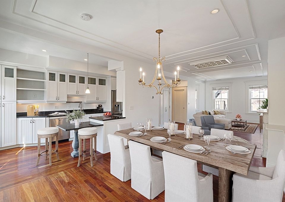 1st image of 65 Rutland St #3