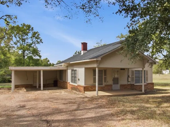 155 6th St, Marshall, TX 75760