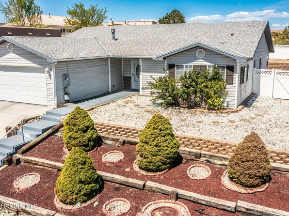 3620 Majesta St, Farmington, NM 87402