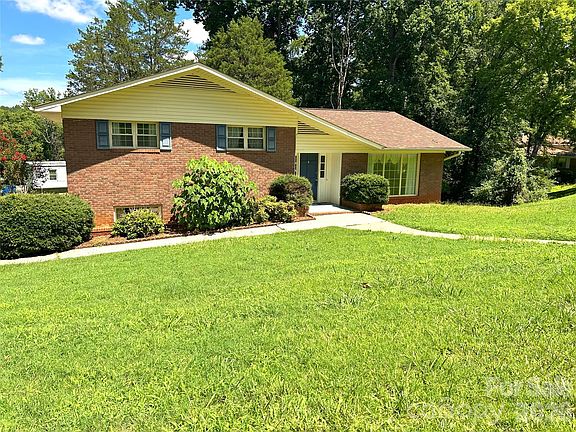 2nd image of 347 Hatley Cir NE