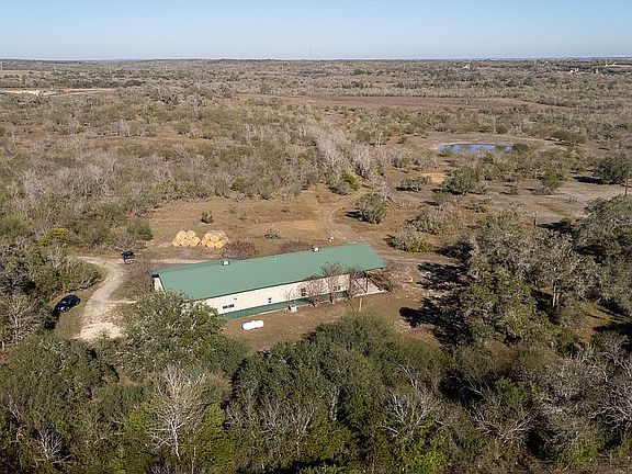 4th image of 686 County Road 299