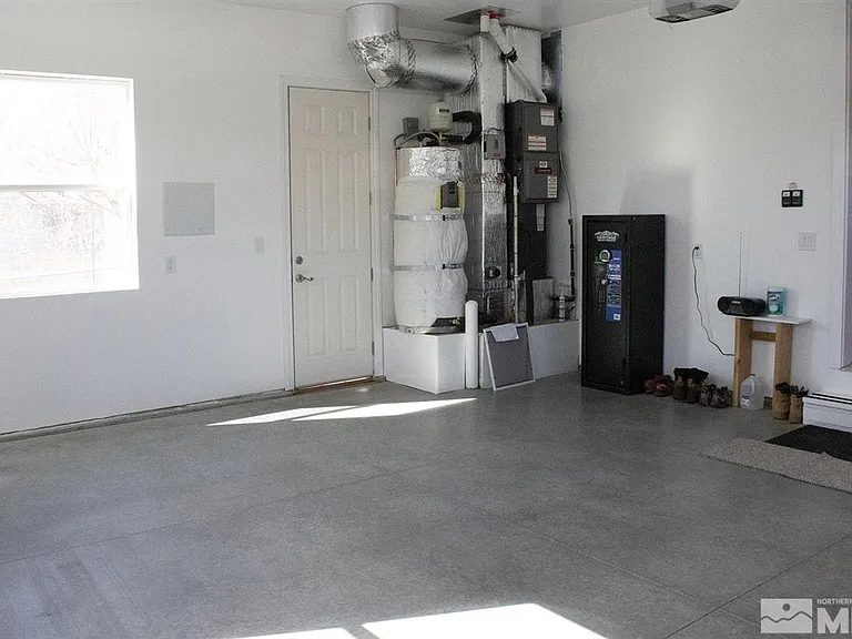 448 14th St — Photo 25