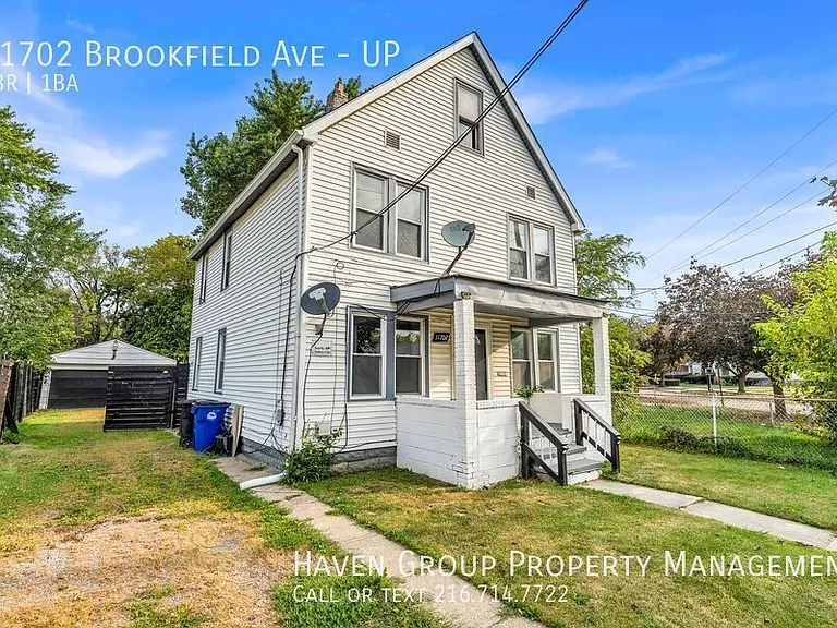 11702 Brookfield Ave #UP — Photo 2