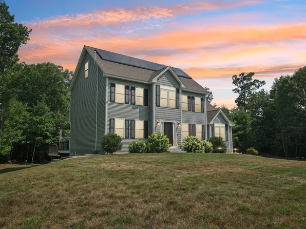 95 Copp Drive, Fremont, NH 03044
